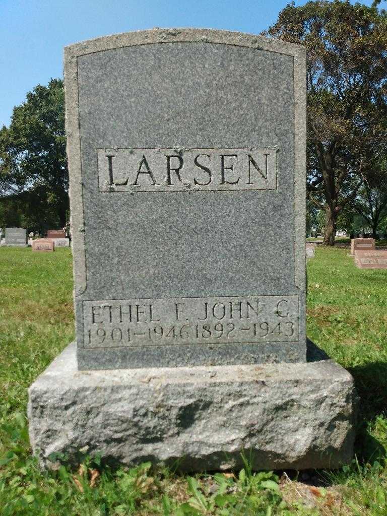 John C. Larsen's grave. Photo 3