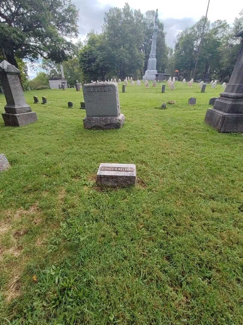 Florence Kellogg's grave. Photo 1