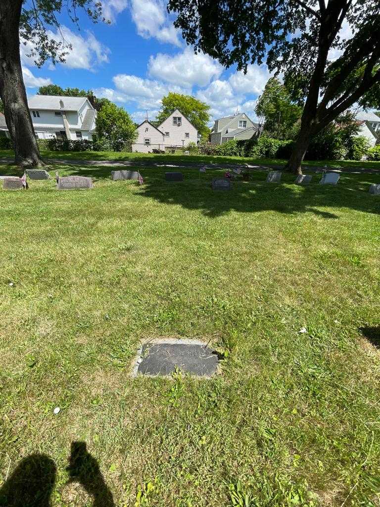 George E. Bonner's grave. Photo 1