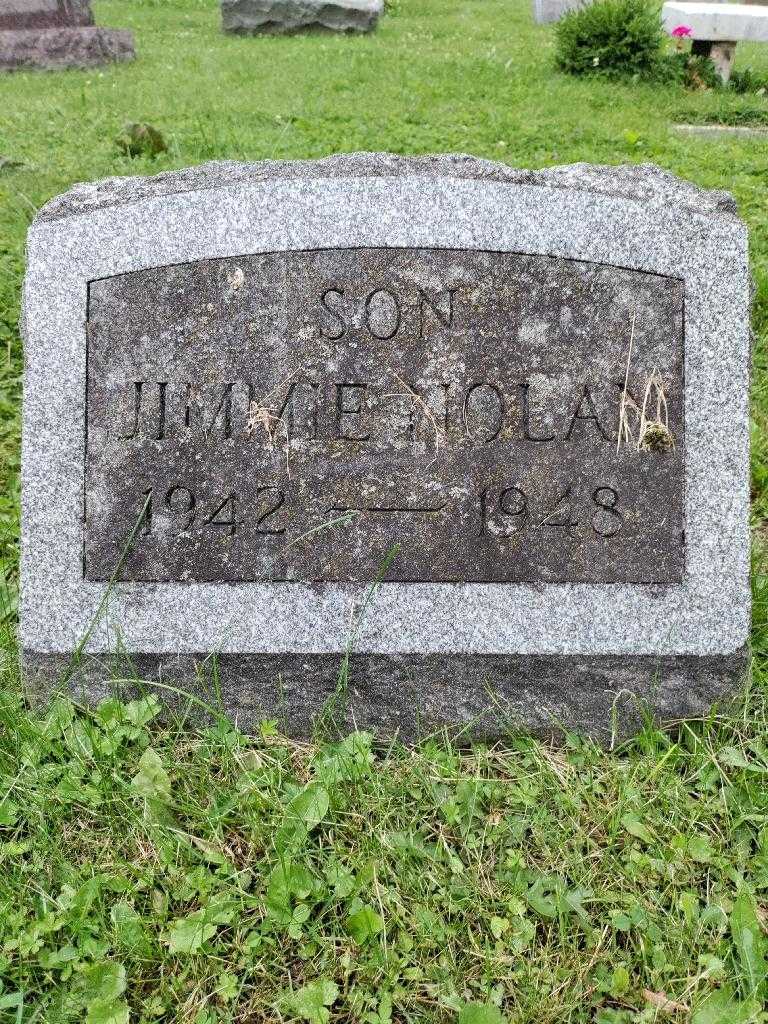 Jimmie Holan's grave. Photo 3