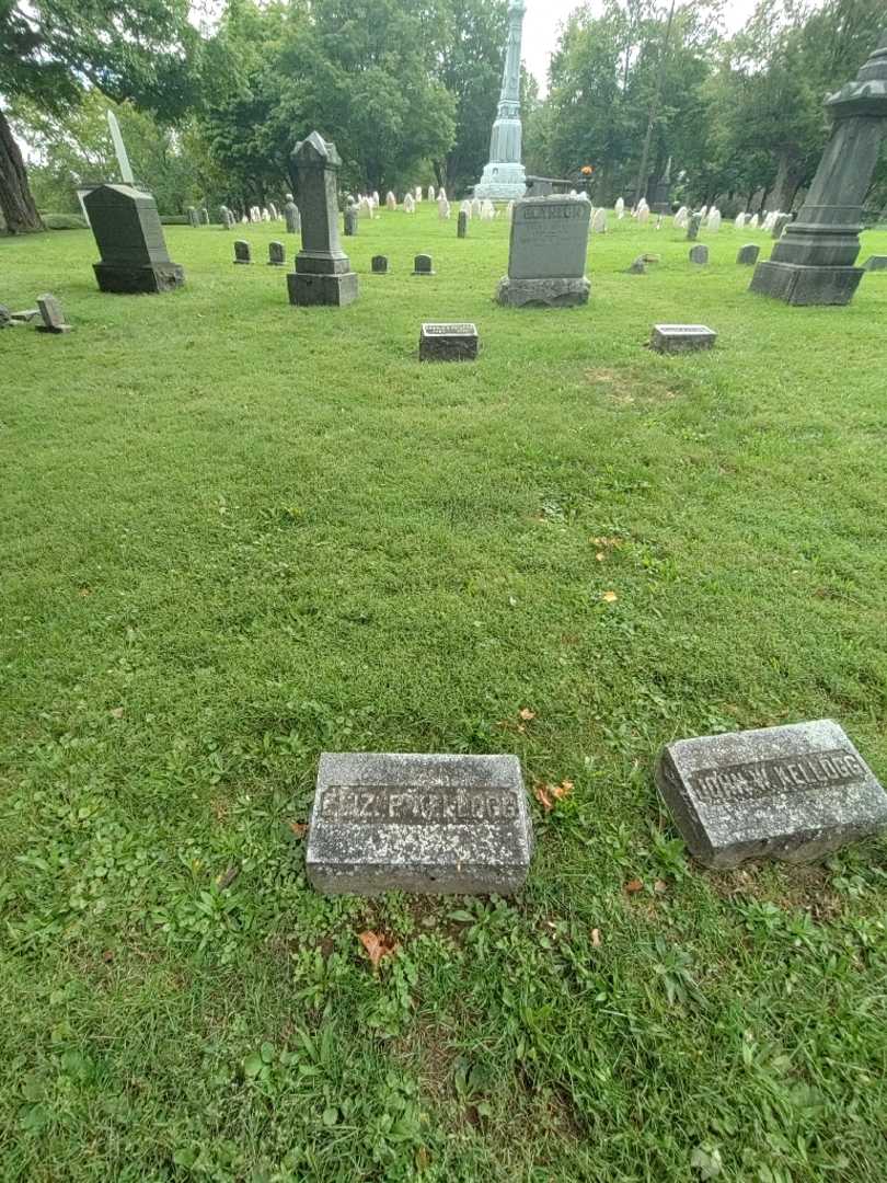 Donald F. Kellogg's grave. Photo 4