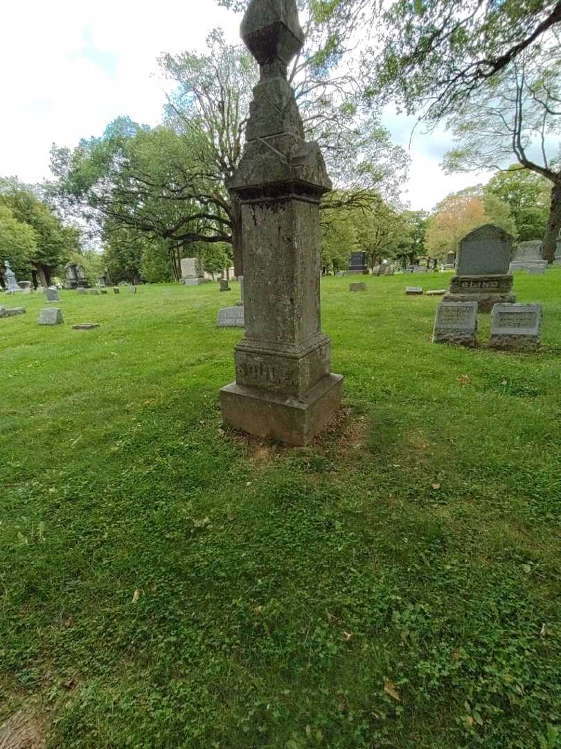 Betsey Soule's grave. Photo 1