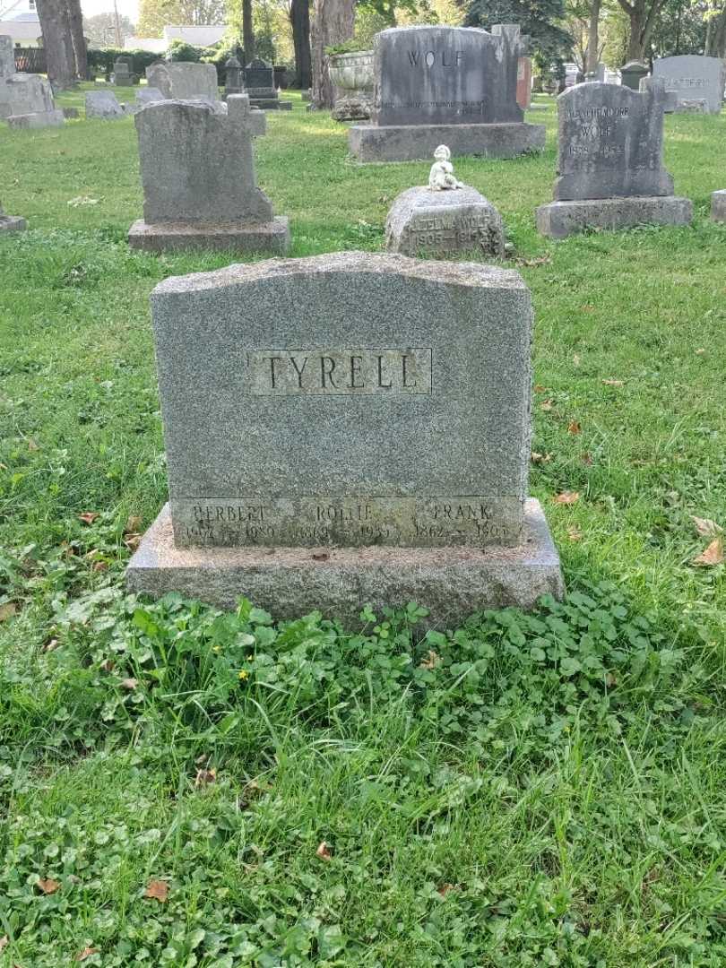 Rollie Miller Tyrell's grave. Photo 2