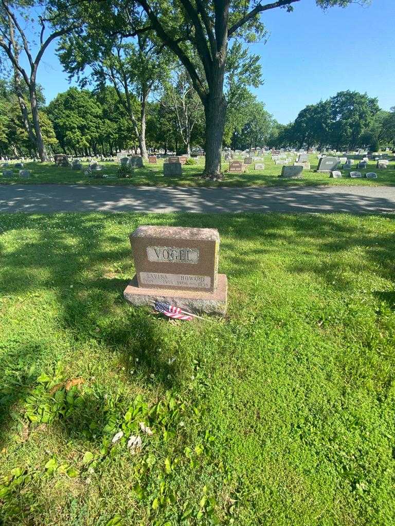 Lavina Vogel's grave. Photo 1