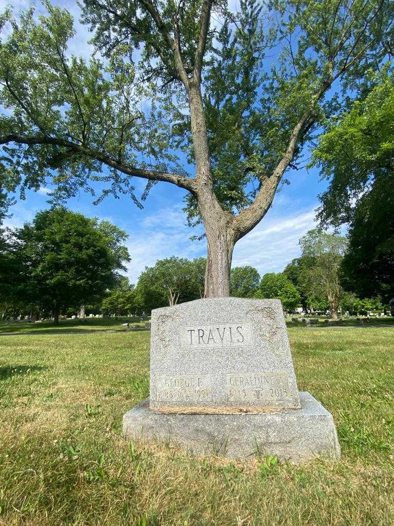George P. Travis's grave. Photo 1