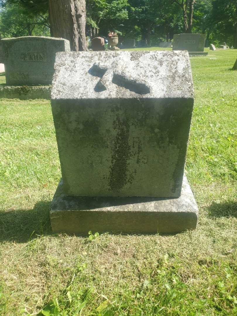 Oscar F. Rieger's grave. Photo 3
