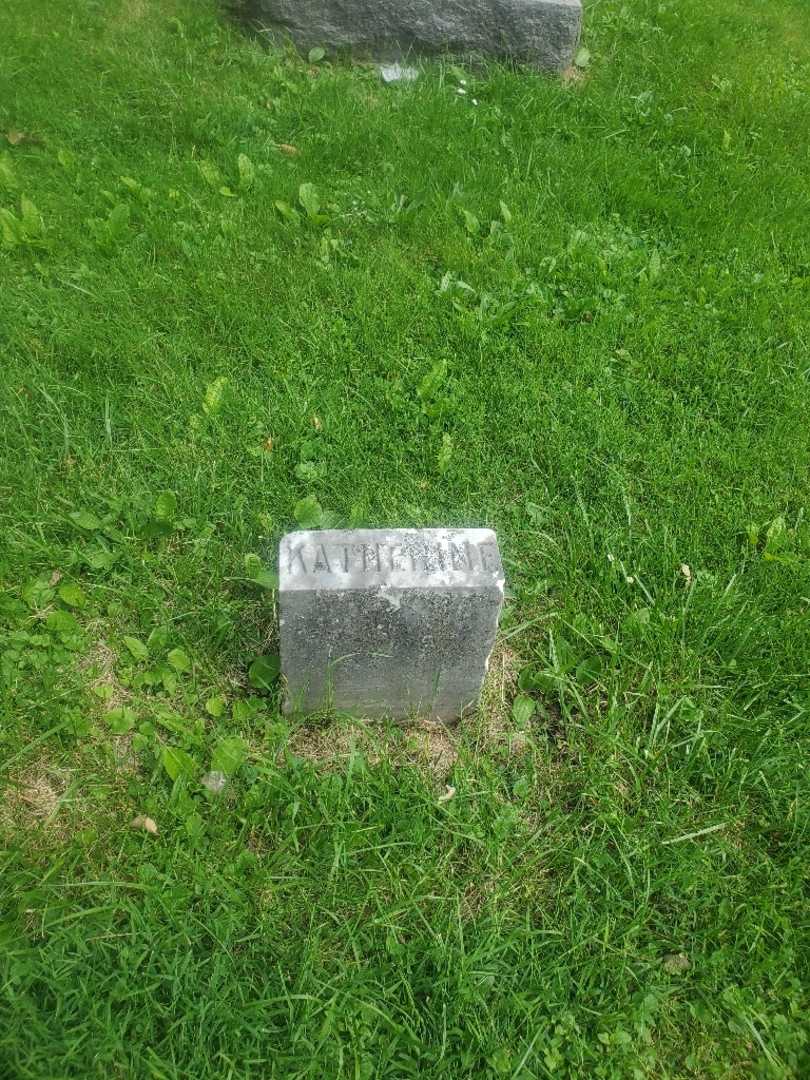 Marie Klaila's grave. Photo 4