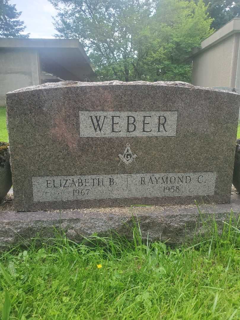 Raymond C. Weber's grave. Photo 1