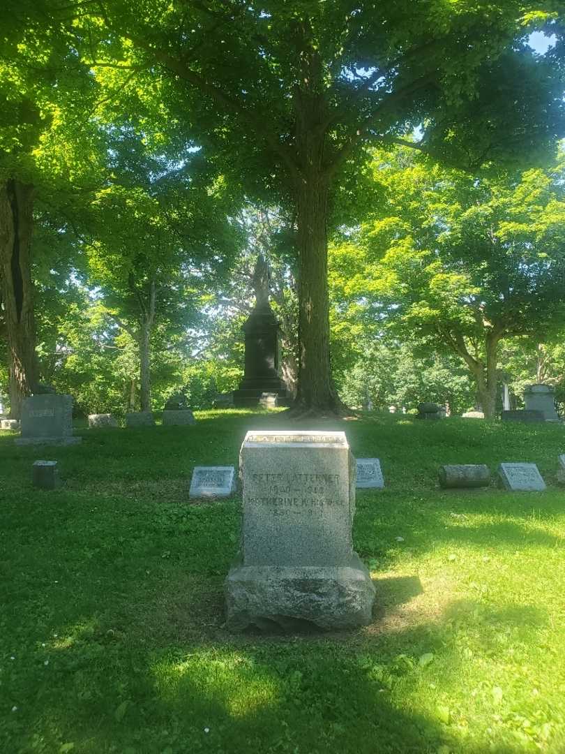 Peter Latterner's grave. Photo 1