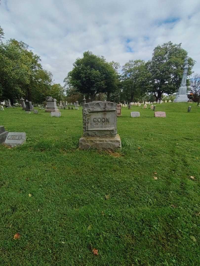 Elmer A. Coon's grave. Photo 1