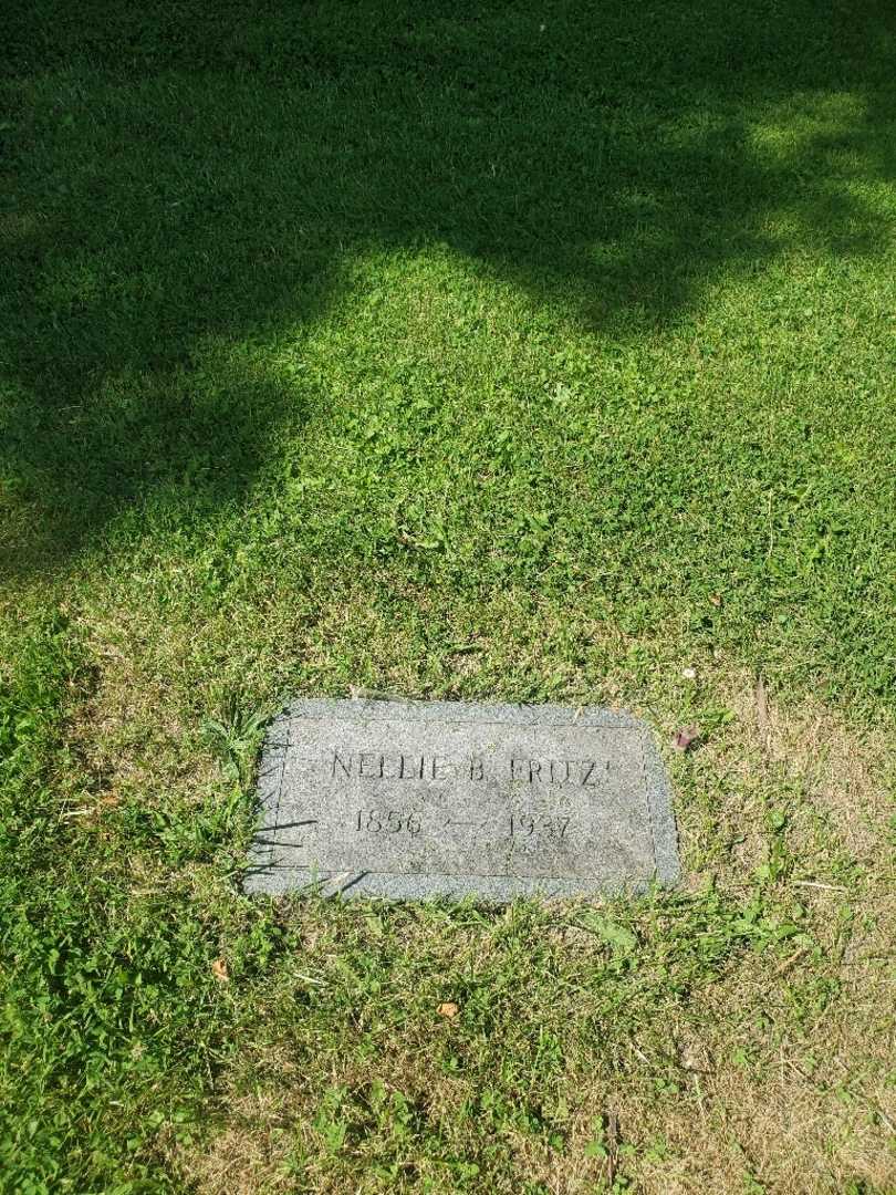 Missus/Madam Nellie B. Fritz's grave. Photo 3