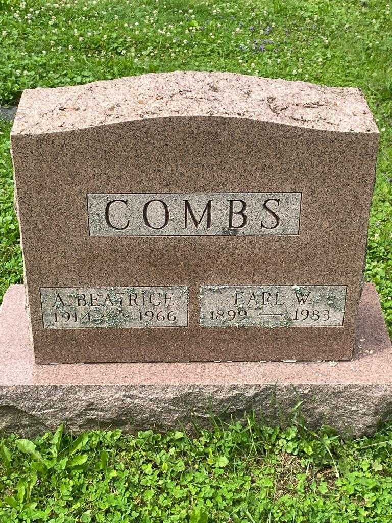 Beatrice A. Combs's grave. Photo 3