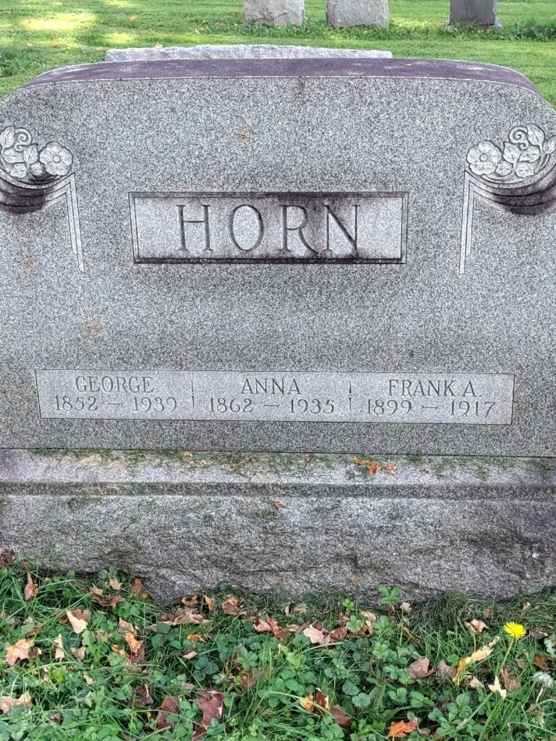 Frank A. Horn's grave. Photo 3