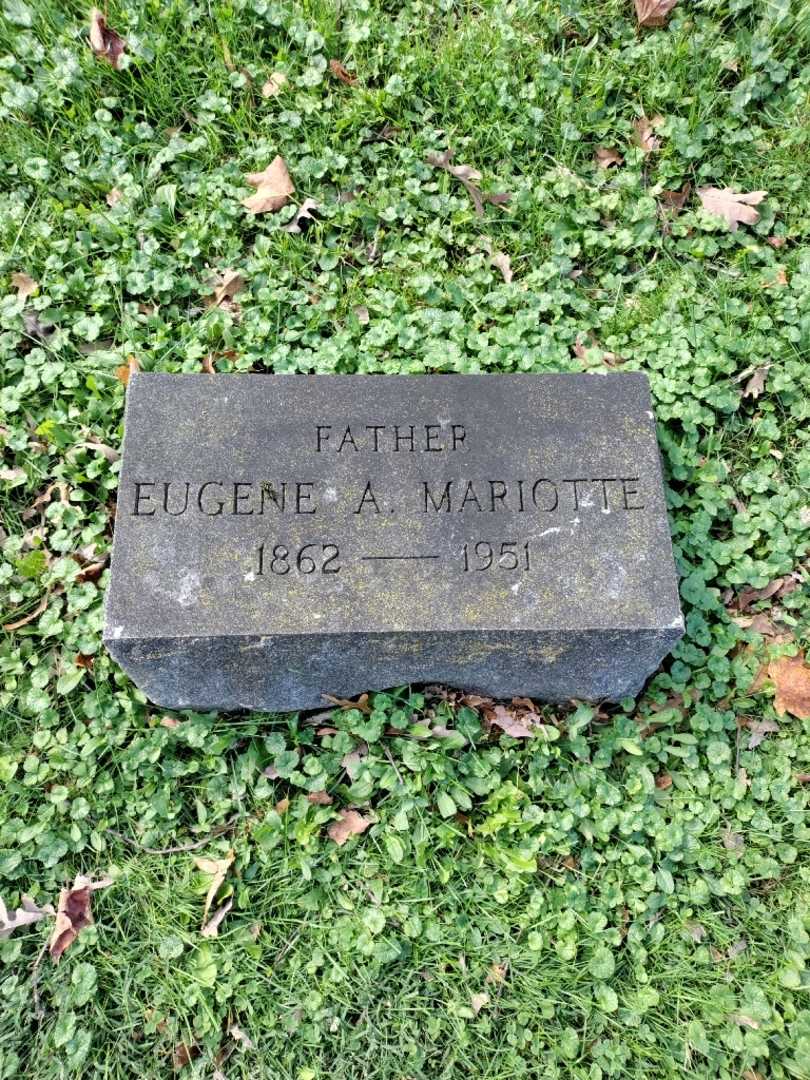 Eugene A. Mariotte's grave. Photo 2