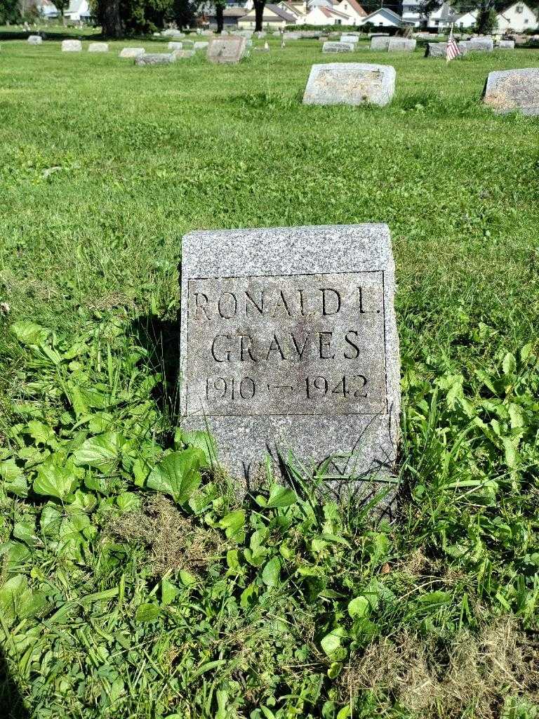 Ronald L. Graves's grave. Photo 2