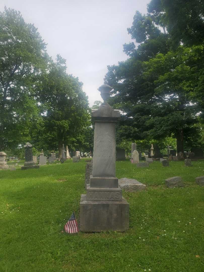 Thomas E. Hannas's grave. Photo 2