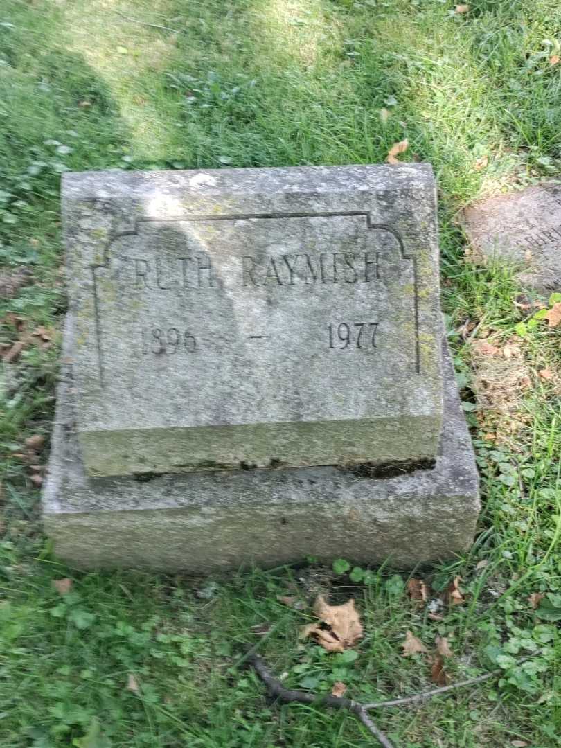 Ruth Raymish's grave. Photo 3