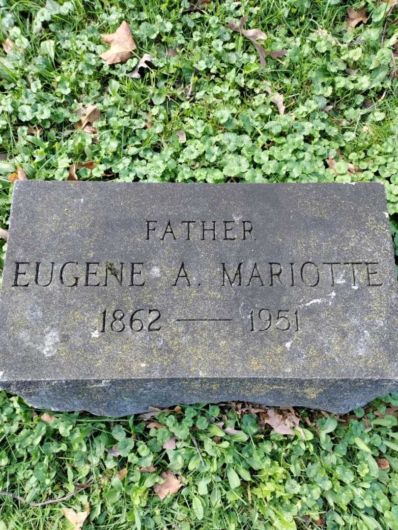 Eugene A. Mariotte's grave. Photo 3