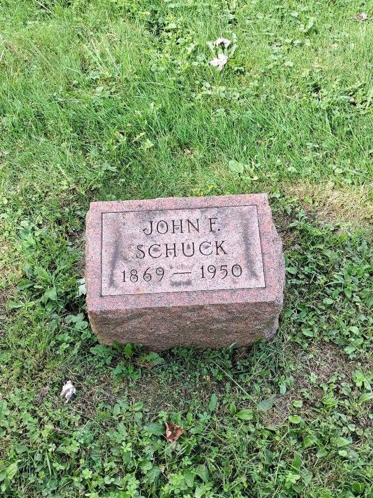 John F. Schuck's grave. Photo 3