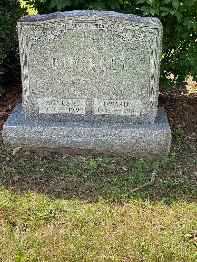 Agnes L. Buckley's grave. Photo 3