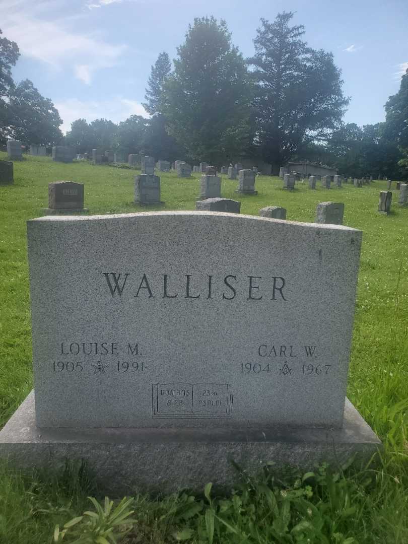 Louise M. Walliser's grave. Photo 3