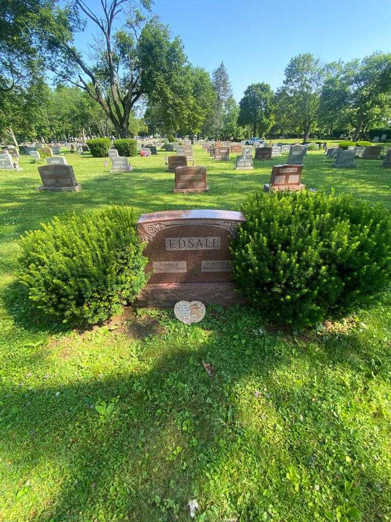 Erma A. Edsall's grave. Photo 1