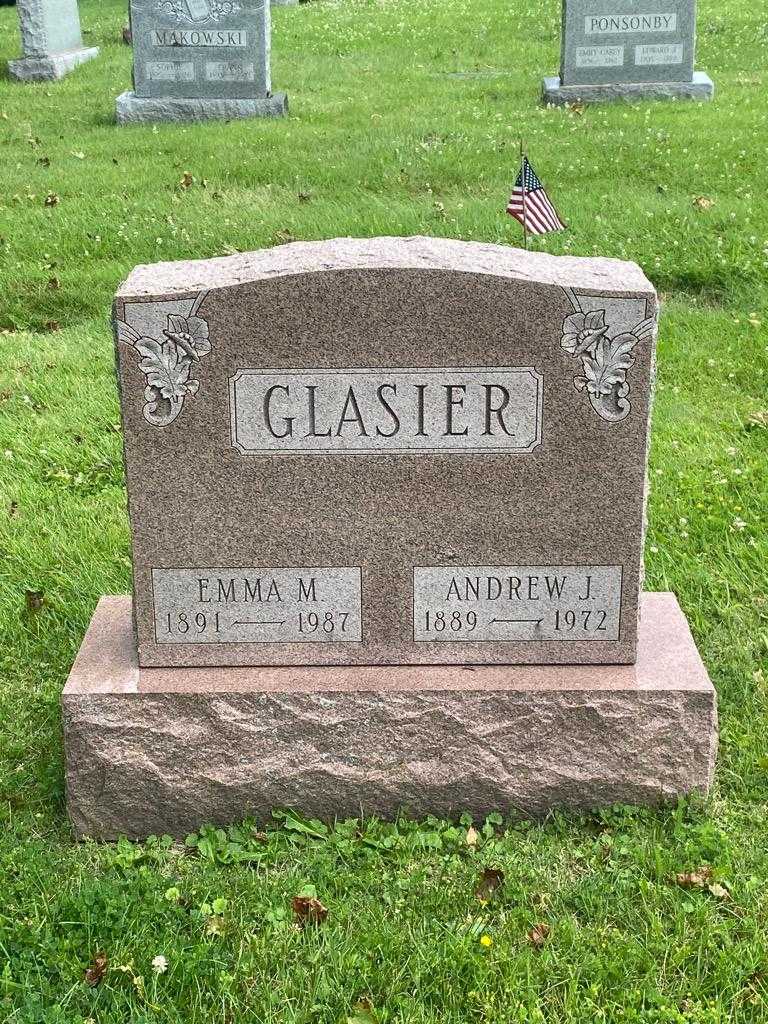 Emma M. Glasier's grave. Photo 3