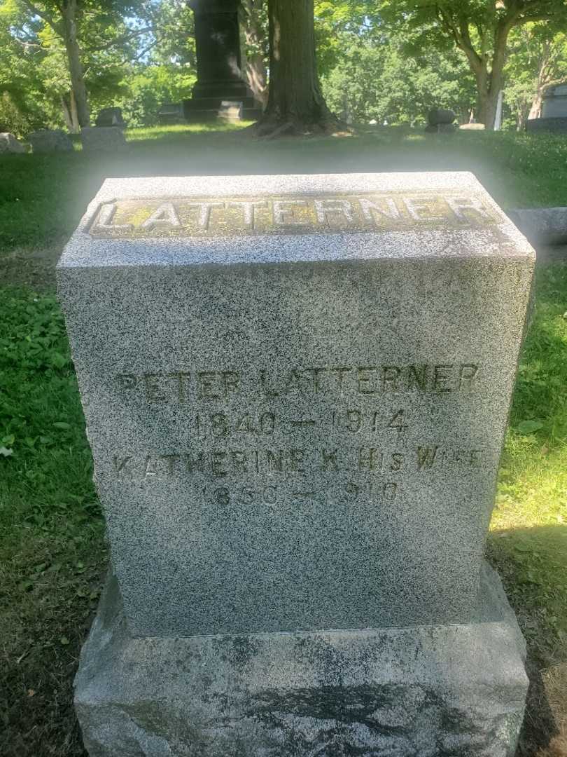 Peter Latterner's grave. Photo 3