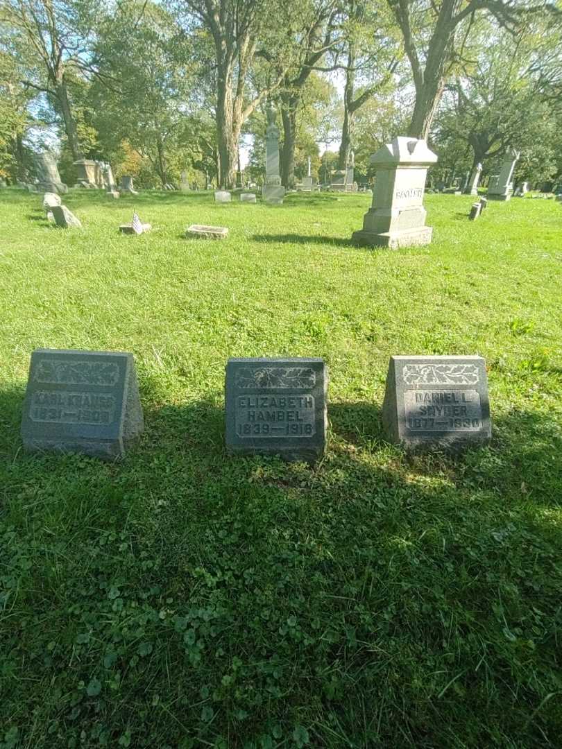 Elizabeth Hambel's grave. Photo 1