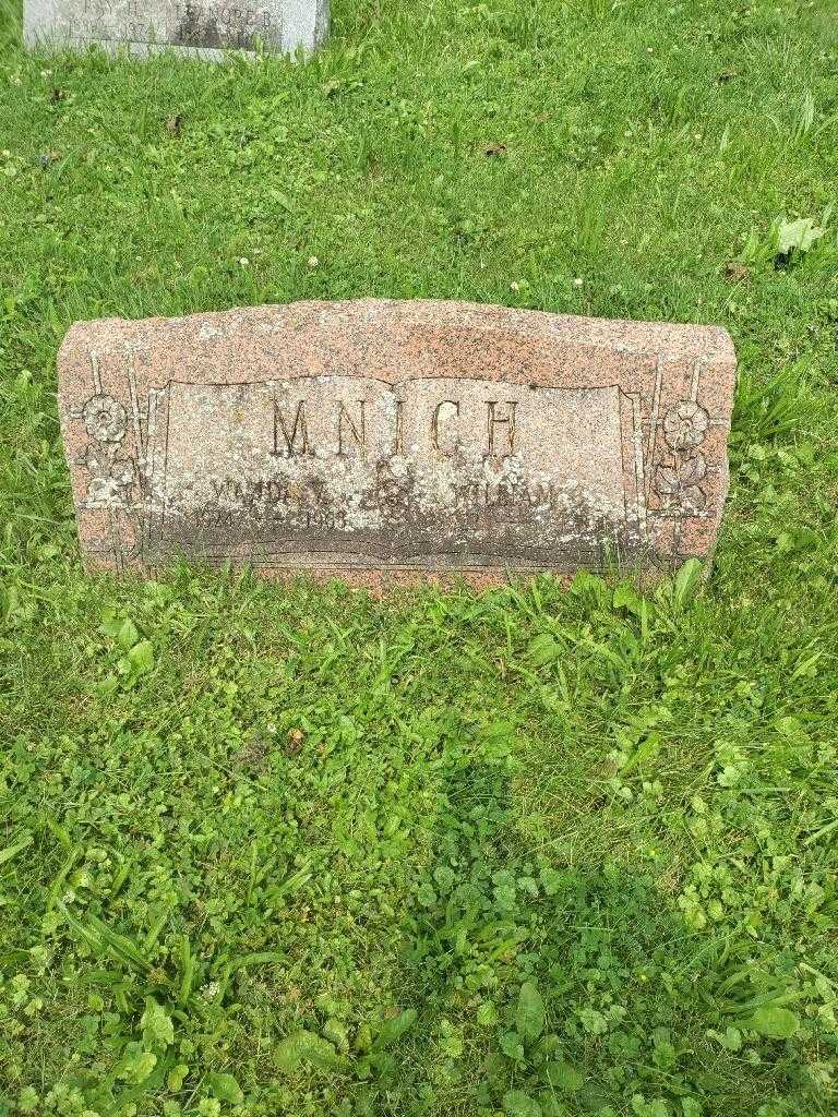 William Mnich's grave. Photo 2