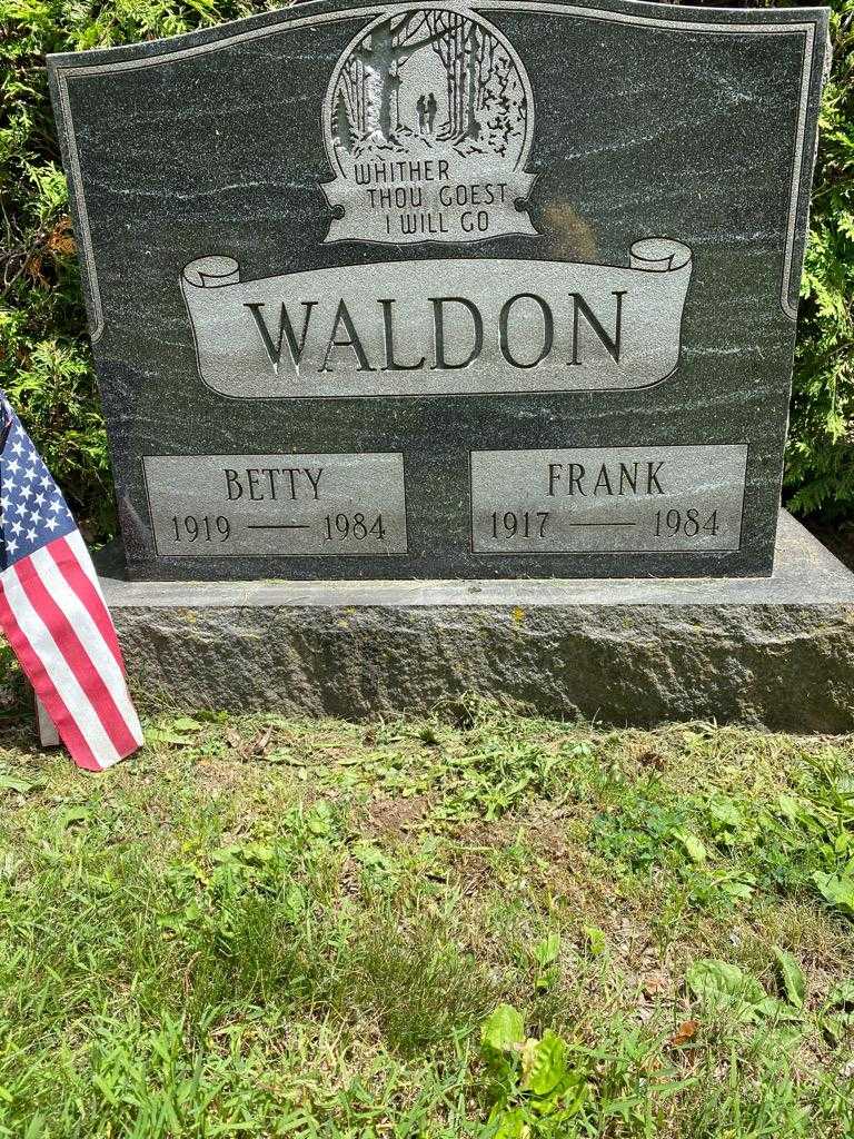 Betty Waldon's grave. Photo 2