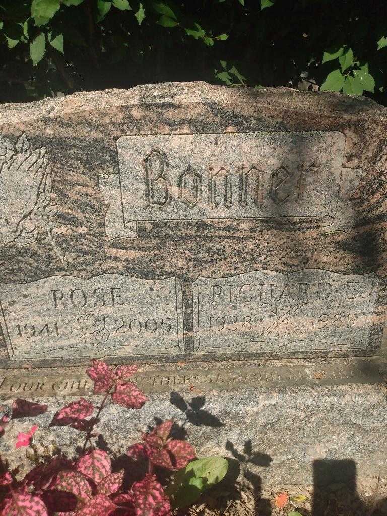 Rose Bonner's grave. Photo 3