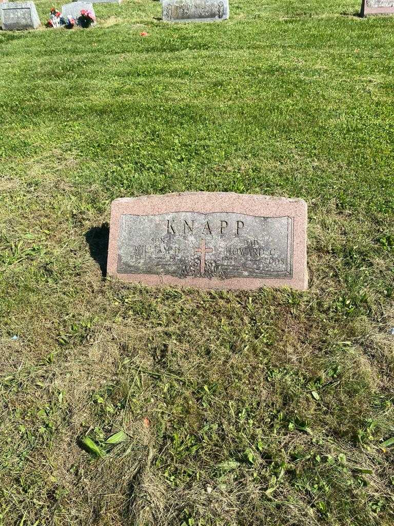 Howard C. Knapp's grave. Photo 2