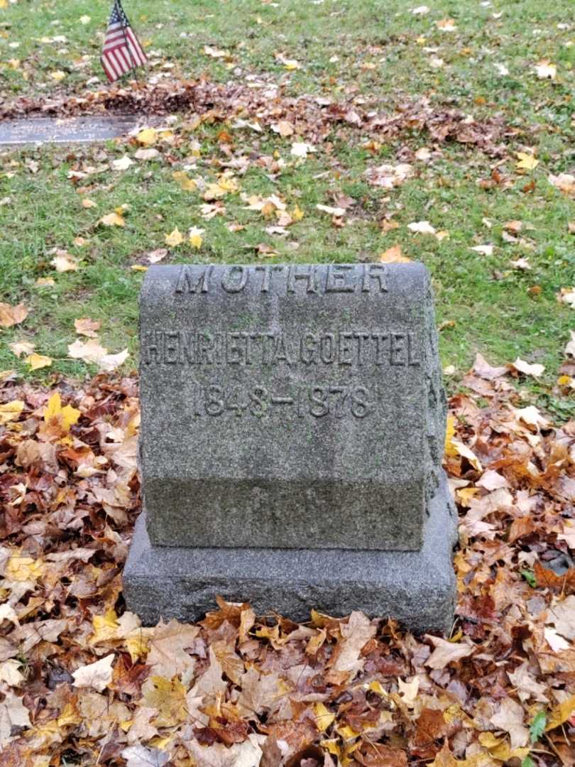 Henrietta Goettel's grave. Photo 2