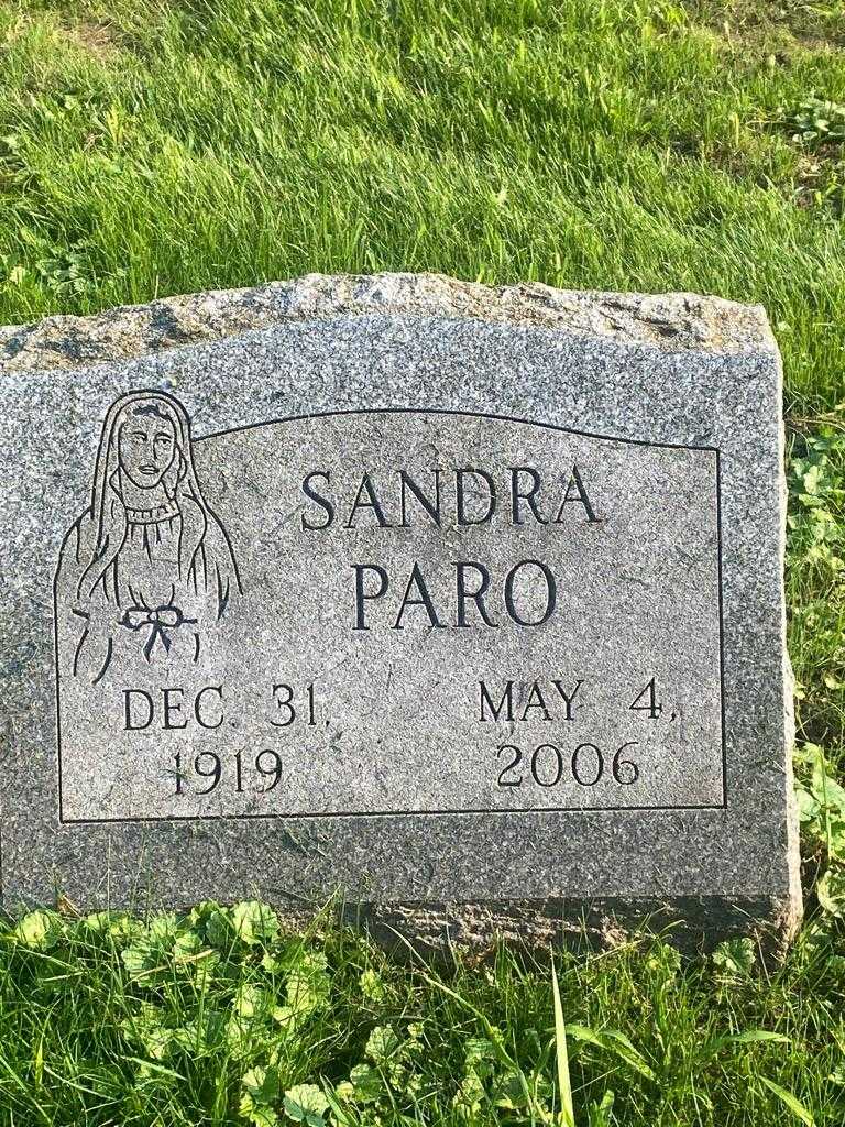 Sandra Paro's grave. Photo 3