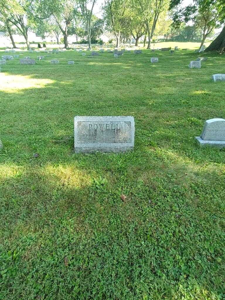 Harry F. Powell's grave. Photo 1