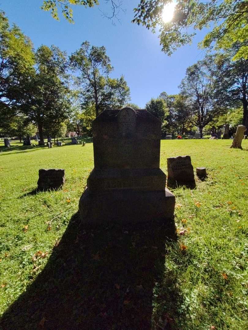 Elizabeth Ackerman's grave. Photo 1