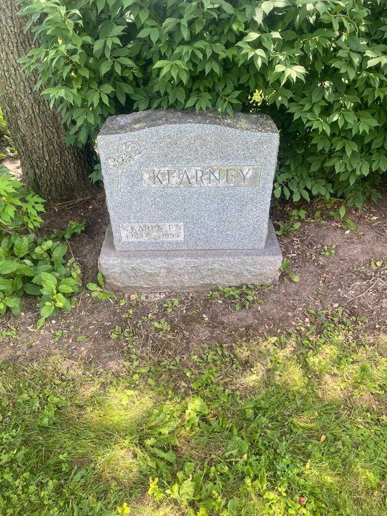 Karen F. Kearney's grave. Photo 2