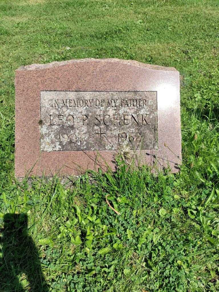 Leo P. Schenk's grave. Photo 2