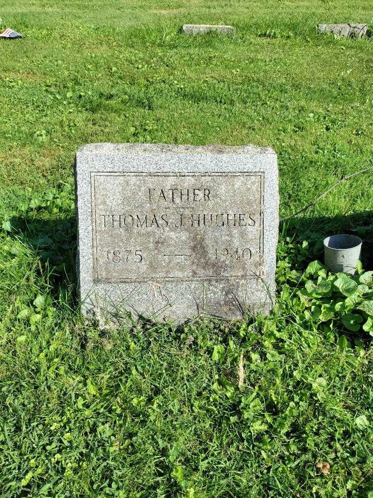 Thomas J. Hughes's grave. Photo 2