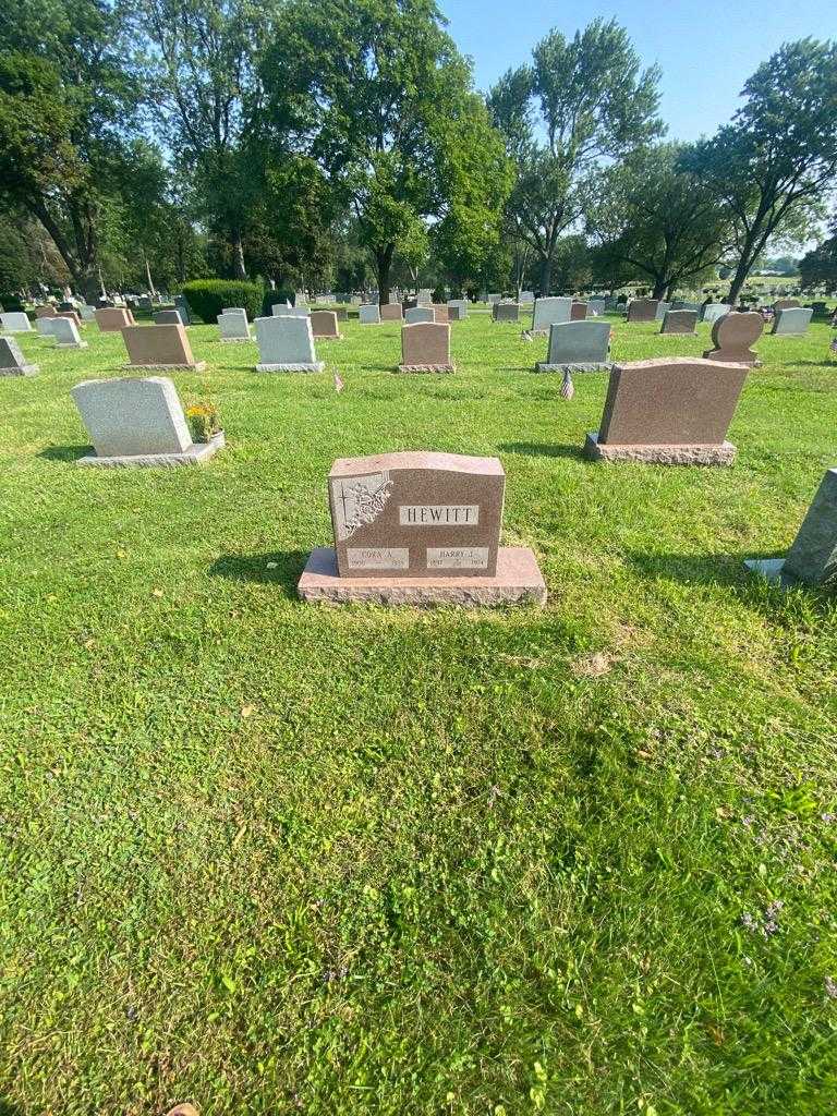 Cora A. Hewitt's grave. Photo 1