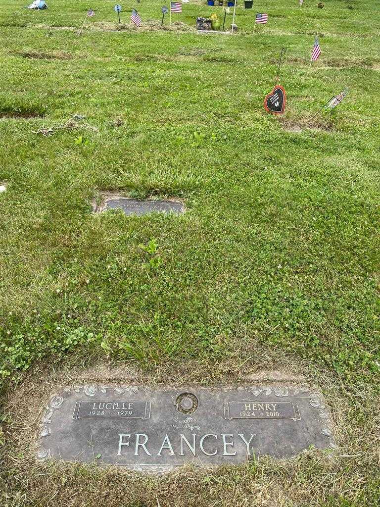 Lucille Francey's grave. Photo 2