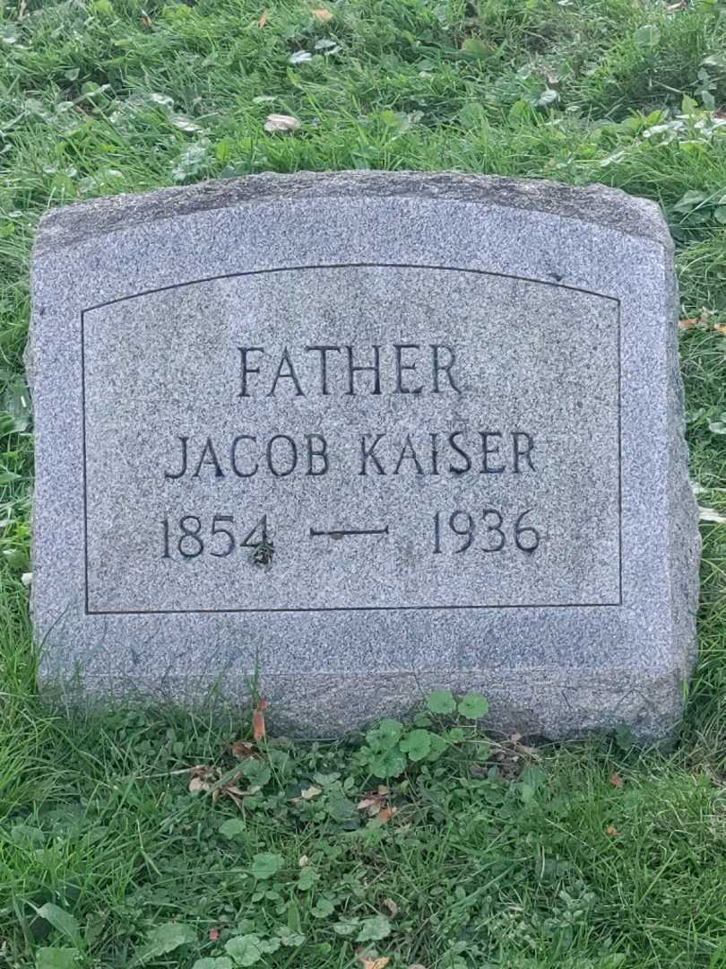 Jacob Kaiser's grave. Photo 3