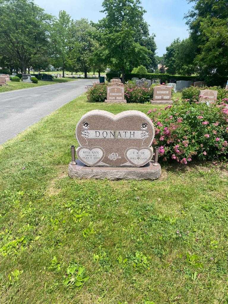 F. R. "Fred" Donath Senior's grave. Photo 2