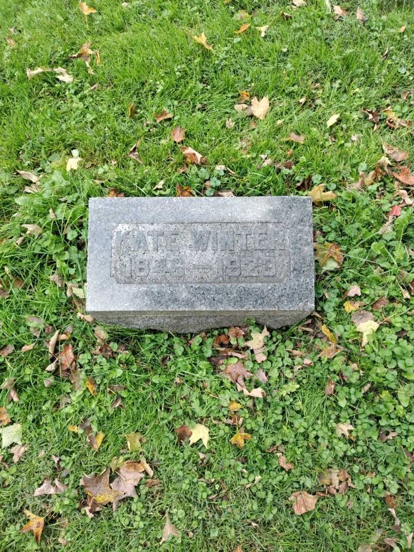 Katherine Winter's grave. Photo 2