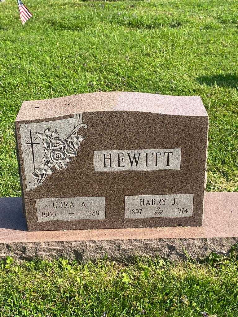 Cora A. Hewitt's grave. Photo 3