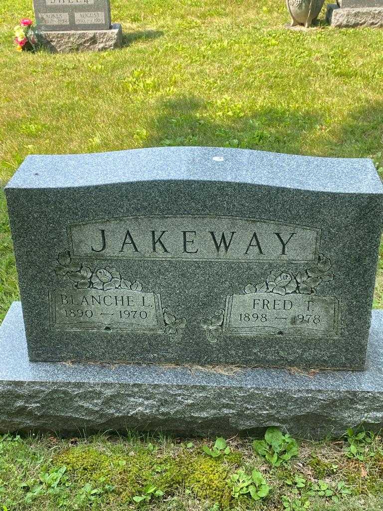 Blanche L. Jakeway's grave. Photo 3