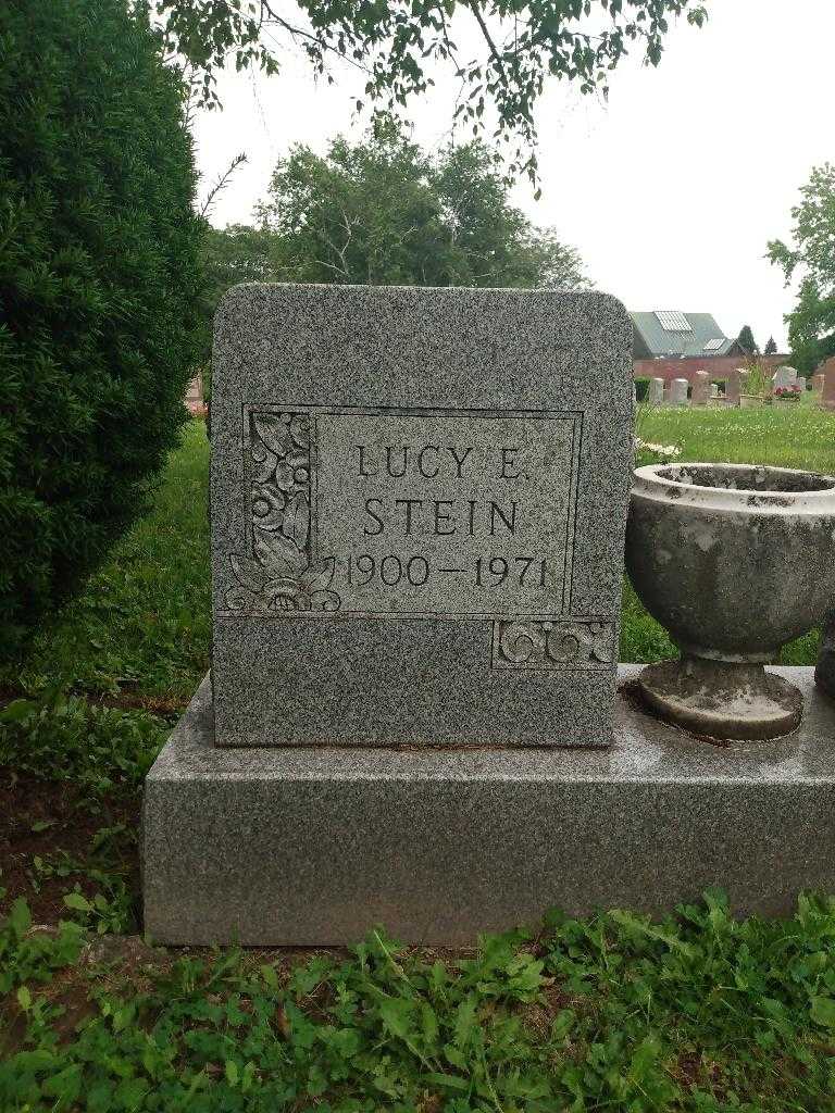 Lucy E. Stein's grave. Photo 2