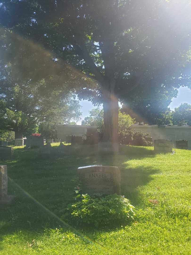 Theresia Knabel's grave. Photo 1