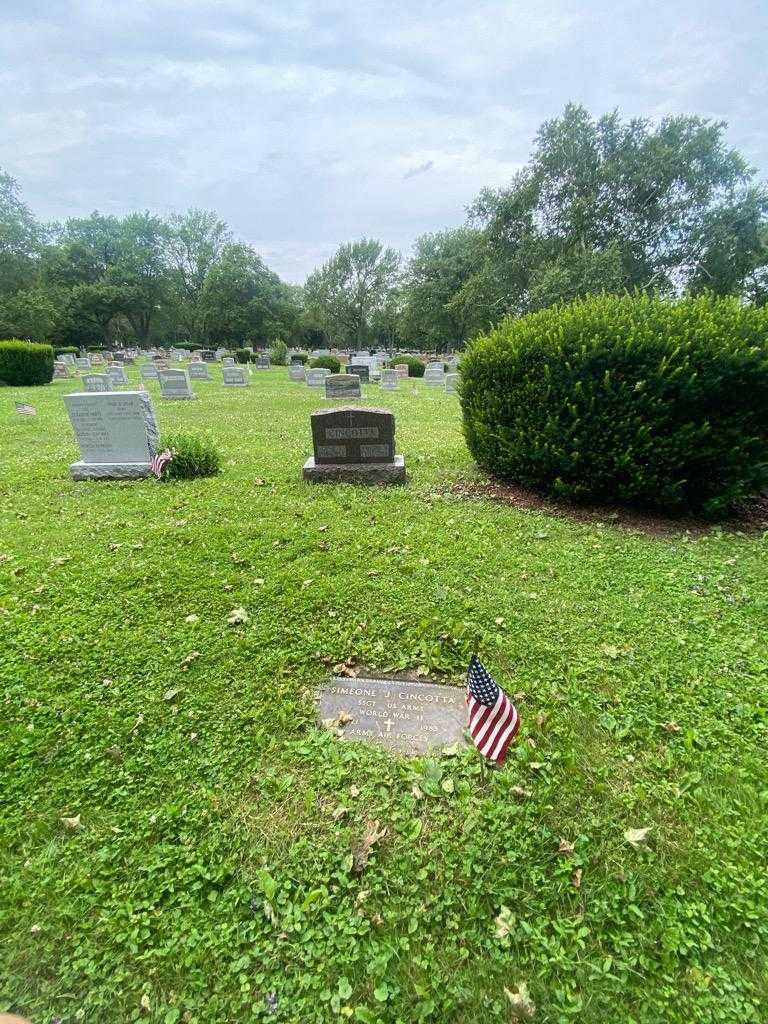 Simeone J. Cincotta's grave. Photo 1